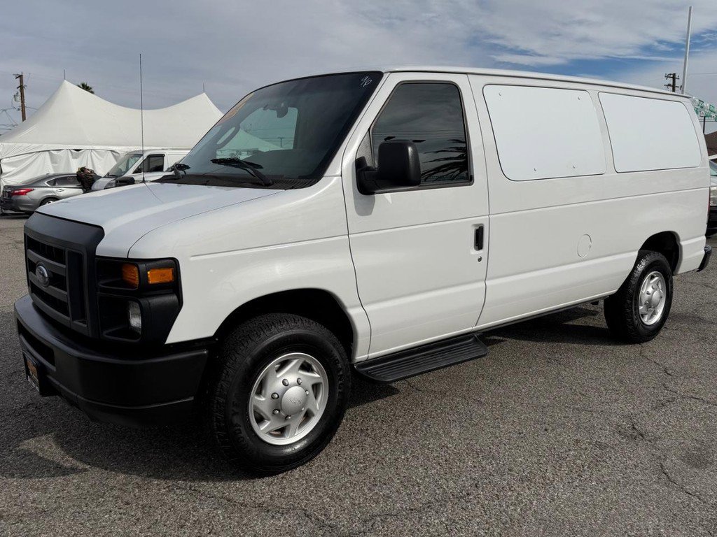 Used 2014 Ford E-250 and Econoline 250 w/ Interior Upgrade Package image 12