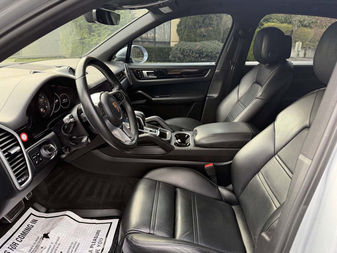 Used 2019 Porsche Cayenne S w/ Premium Package AWD/4WD image 12