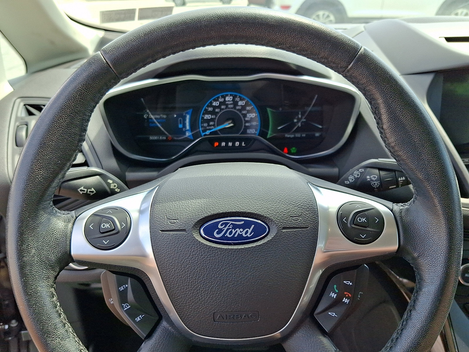 Used 2017 Ford C-MAX Energi Titanium w/ Equipment Group 501A FWD image 18