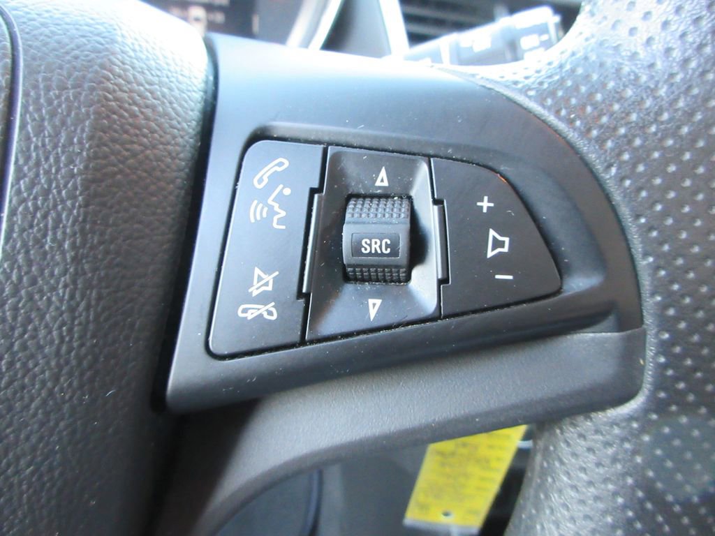 Used 2022 Chevrolet Trax LT image 26