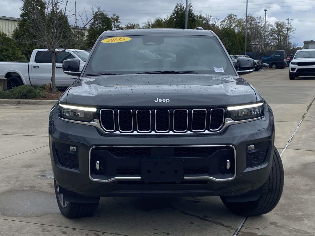New 2025 Jeep Grand Cherokee Overland w/ Luxury Tech Group IV image 2