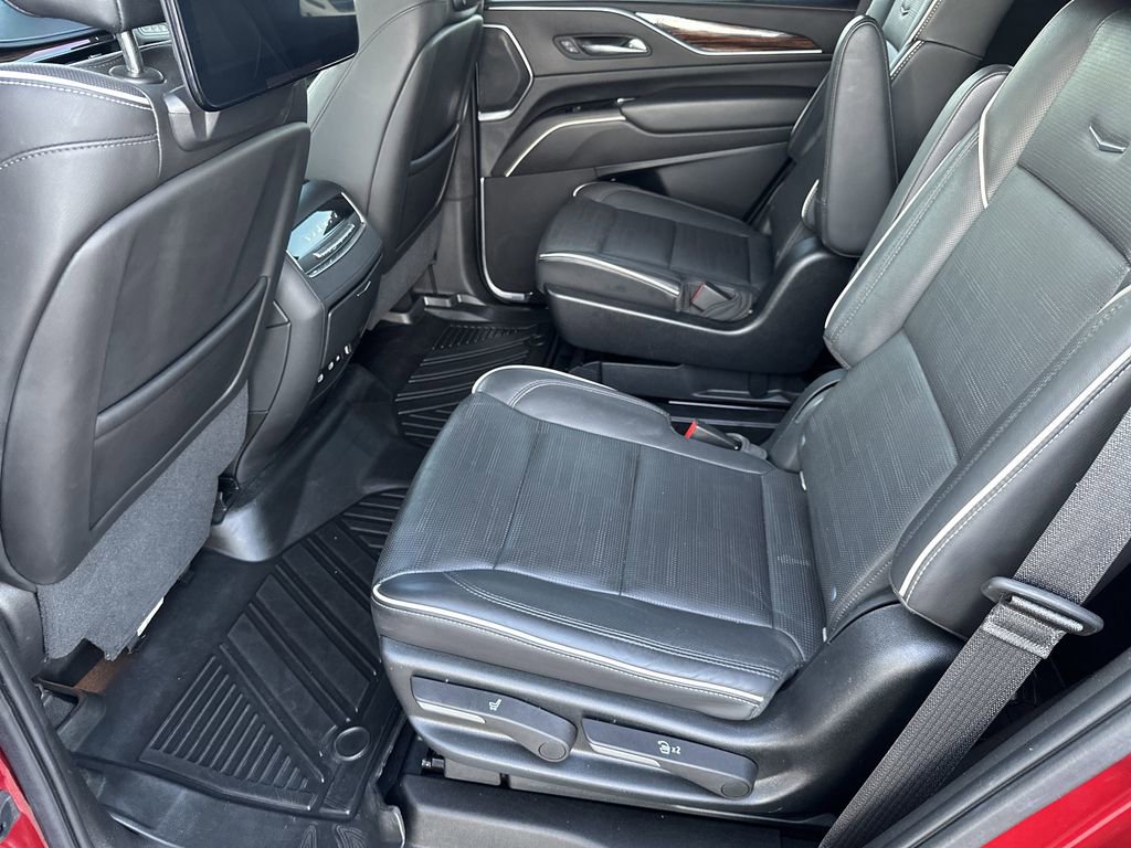 Used 2021 Cadillac Escalade Premium Luxury RWD image 26