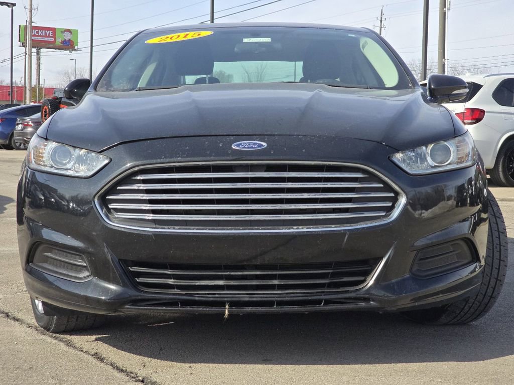 Used 2015 Ford Fusion SE image 7