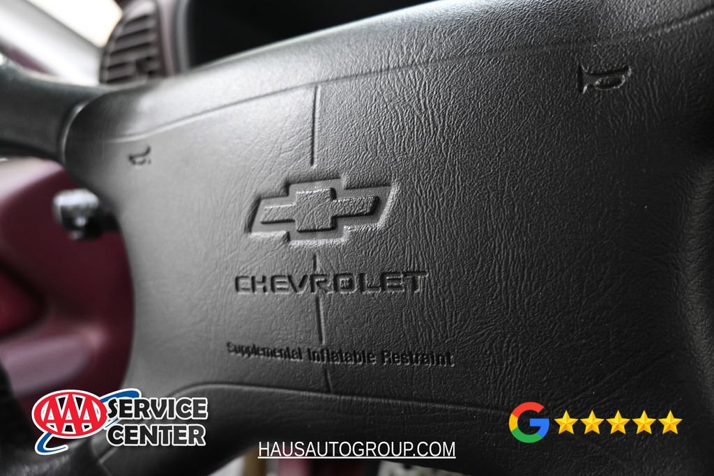 Used 1995 Chevrolet Tahoe 4WD image 21