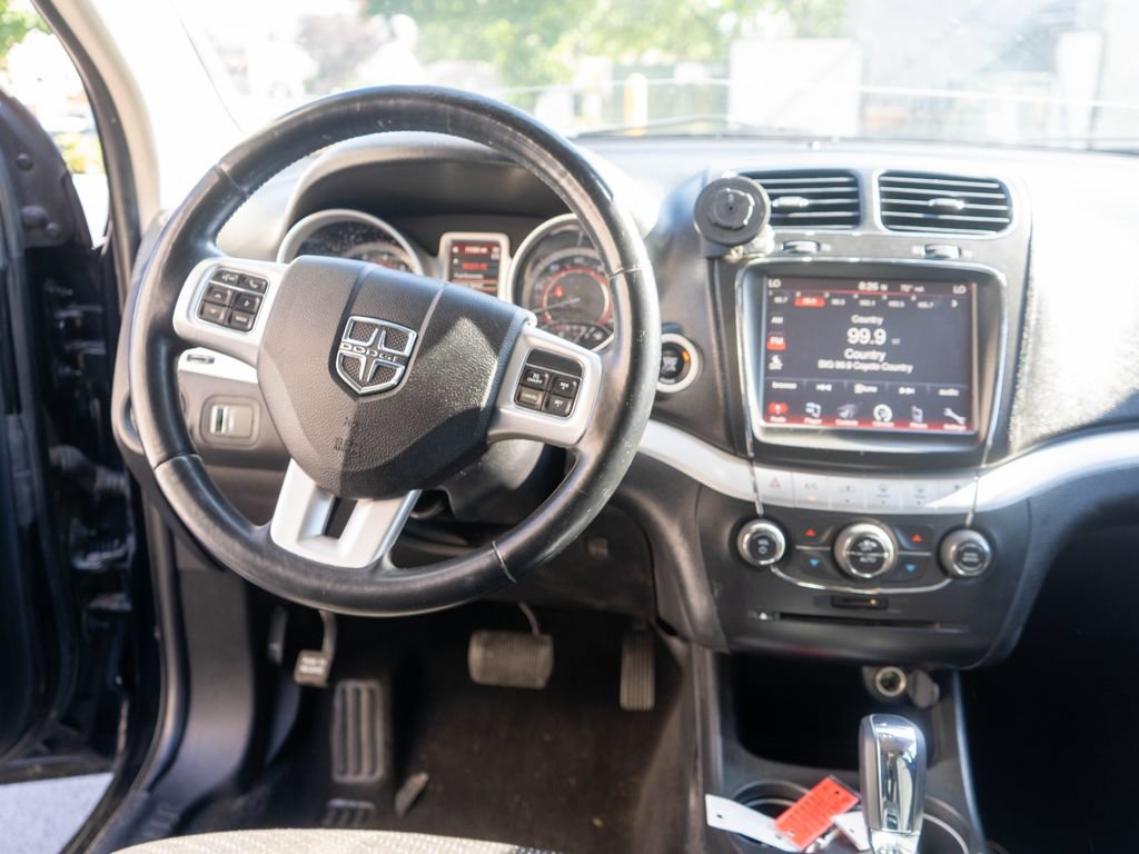 Used 2015 Dodge Journey SXT w/ Flexible Seating Group FWD image 14