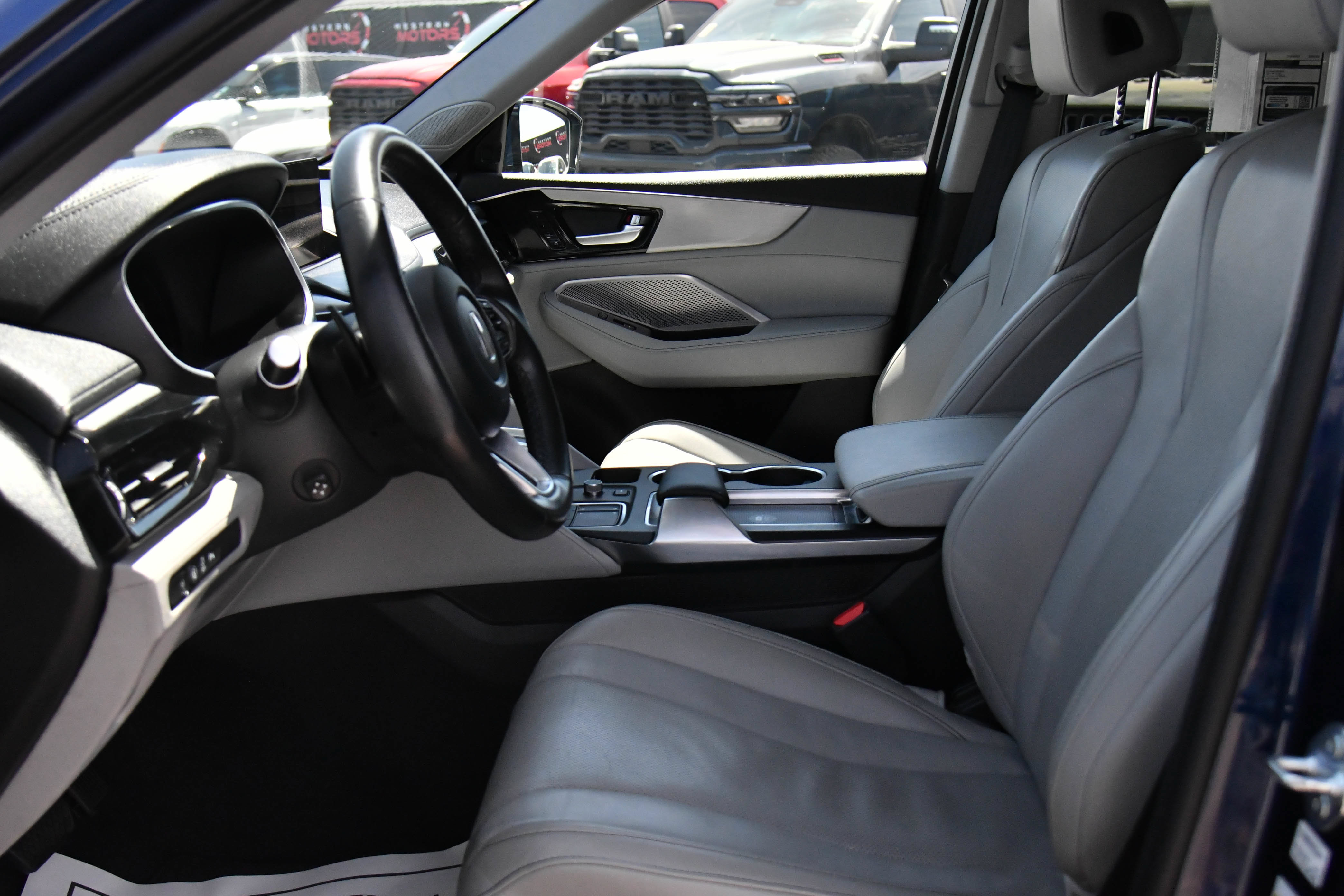 Used 2022 Acura MDX FWD w/ Technology Package image 18