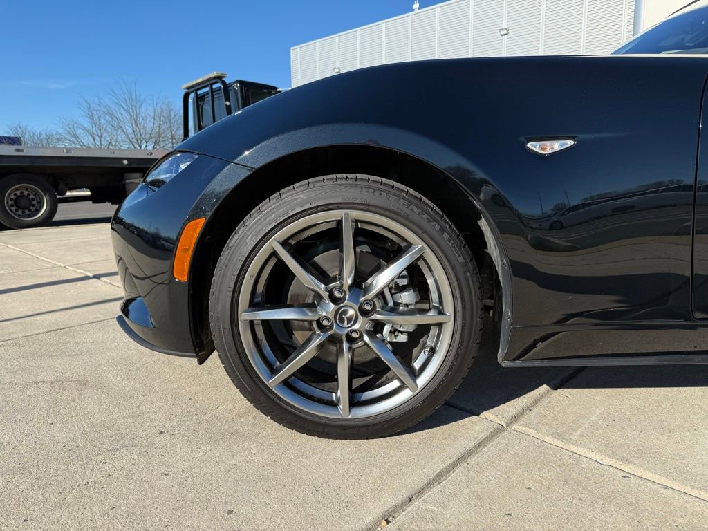 Used 2022 MAZDA MX-5 Miata RF Grand Touring image 9