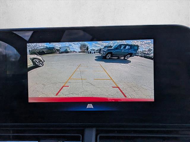 Used 2025 Chevrolet Trax LT image 19