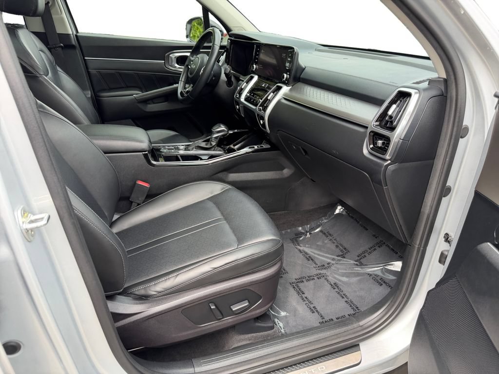 Certified 2022 Kia Sorento SX AWD/4WD image 9