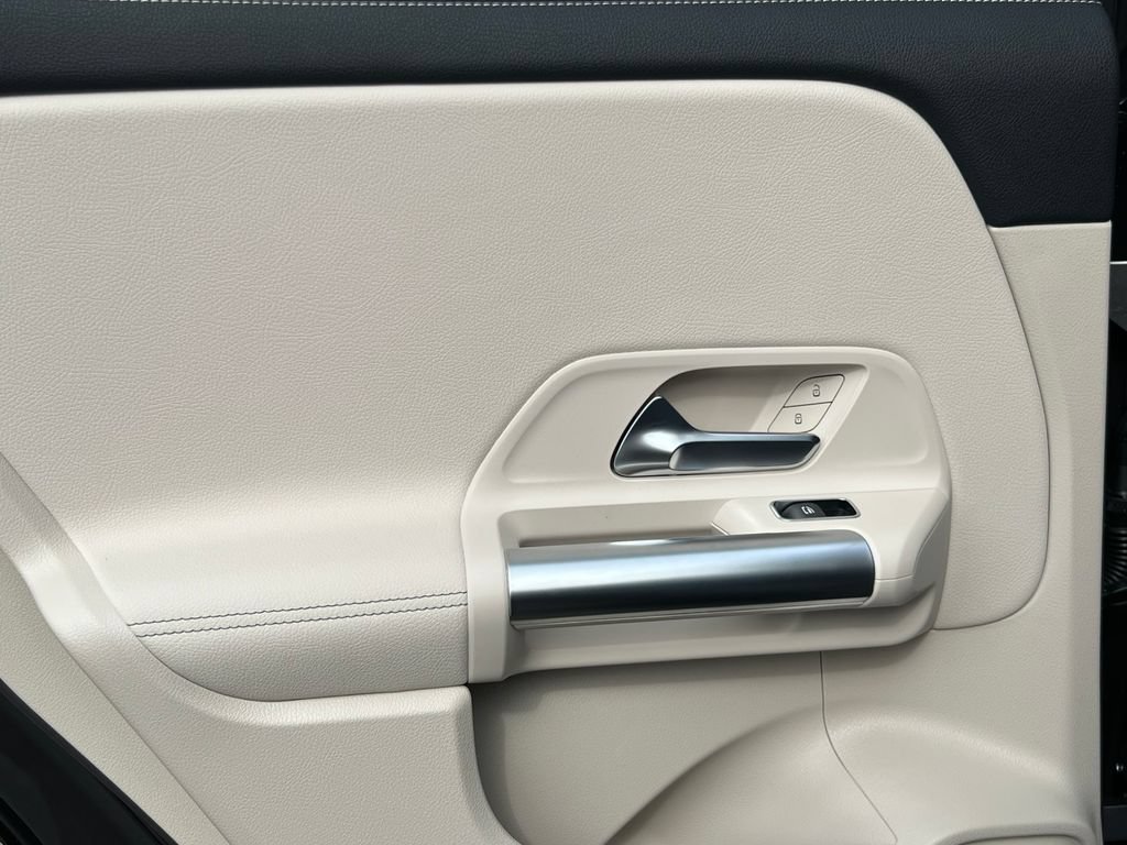 New 2026 Mercedes-Benz GLA 250 4MATIC image 37