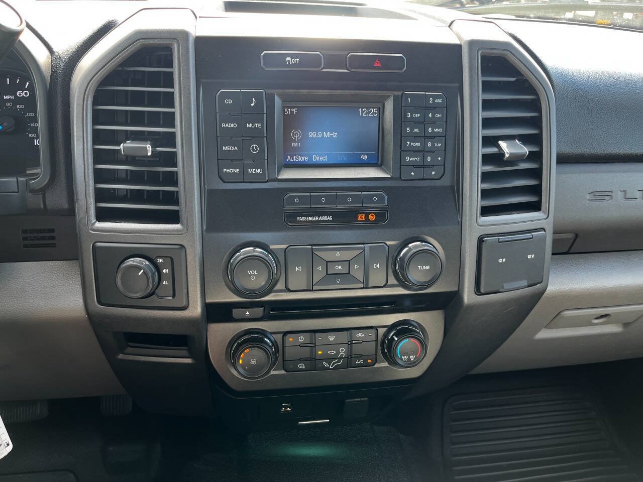 Used 2017 Ford F250 XL w/ Power Equipment Group AWD/4WD image 12