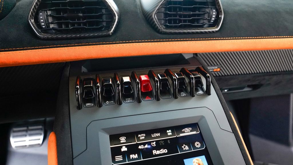 Used 2022 Lamborghini Huracan STO image 61