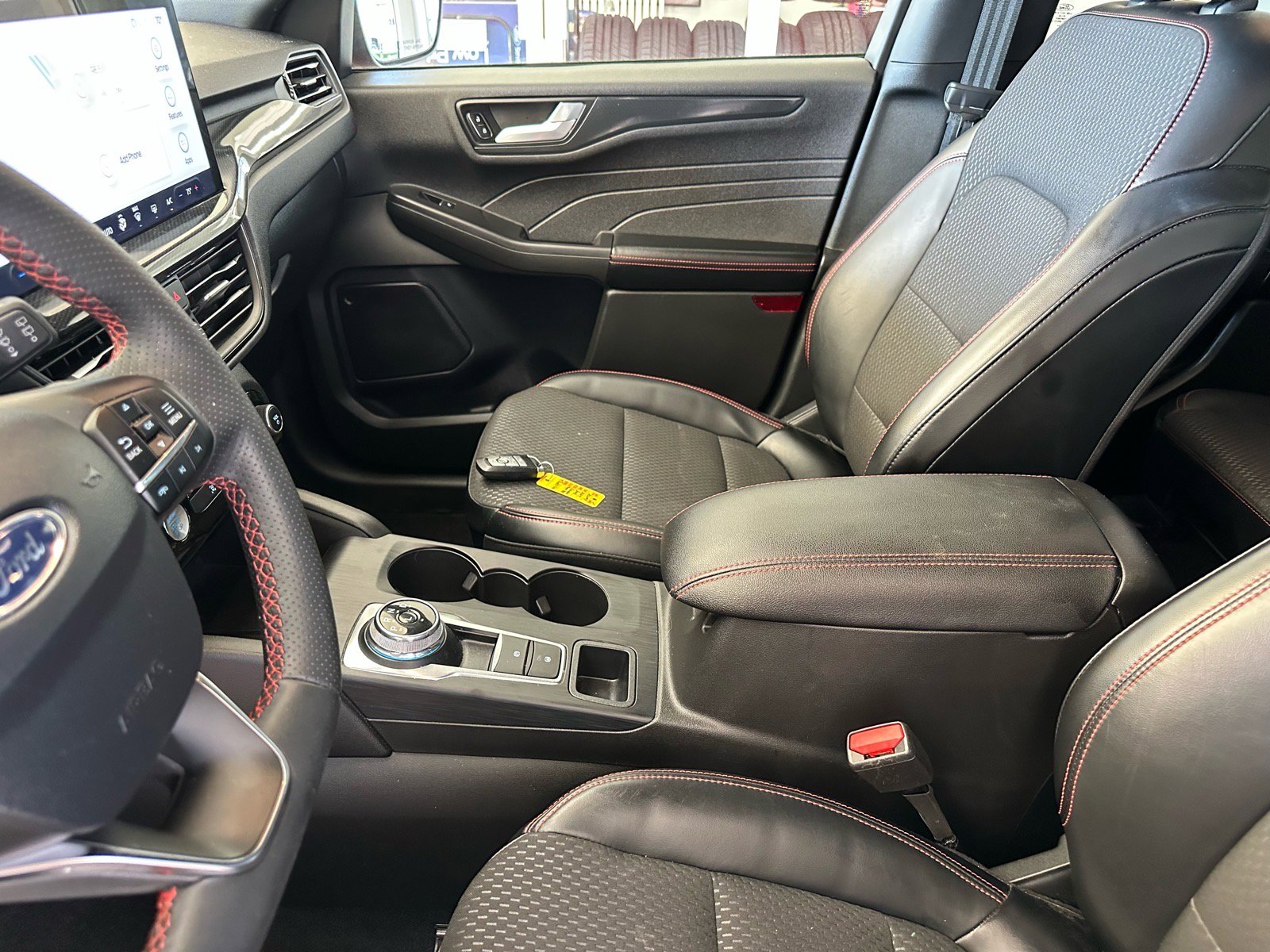 Certified 2024 Ford Escape ST-Line w/ Tech Pack #1 FWD image 19