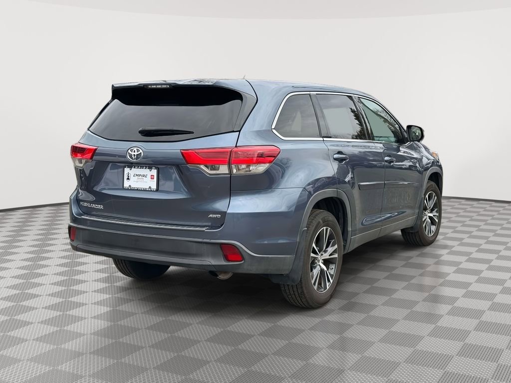 Used 2019 Toyota Highlander LE image 7