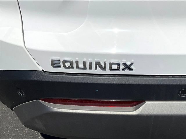 New 2027 Chevrolet Equinox LT w/ Convenience Package II FWD image 10