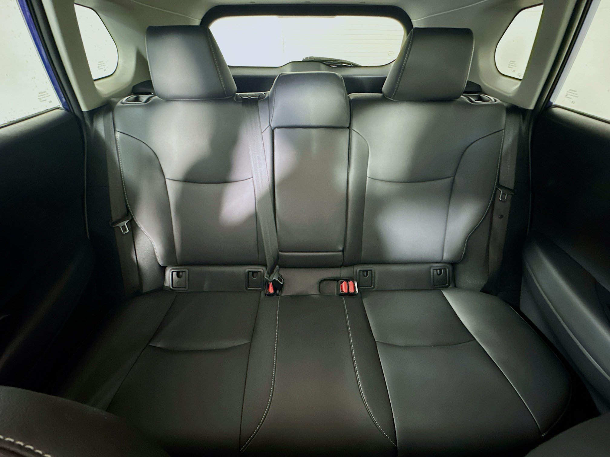 Used 2023 Toyota Corolla Cross XLE w/ Convenience Package FWD image 30