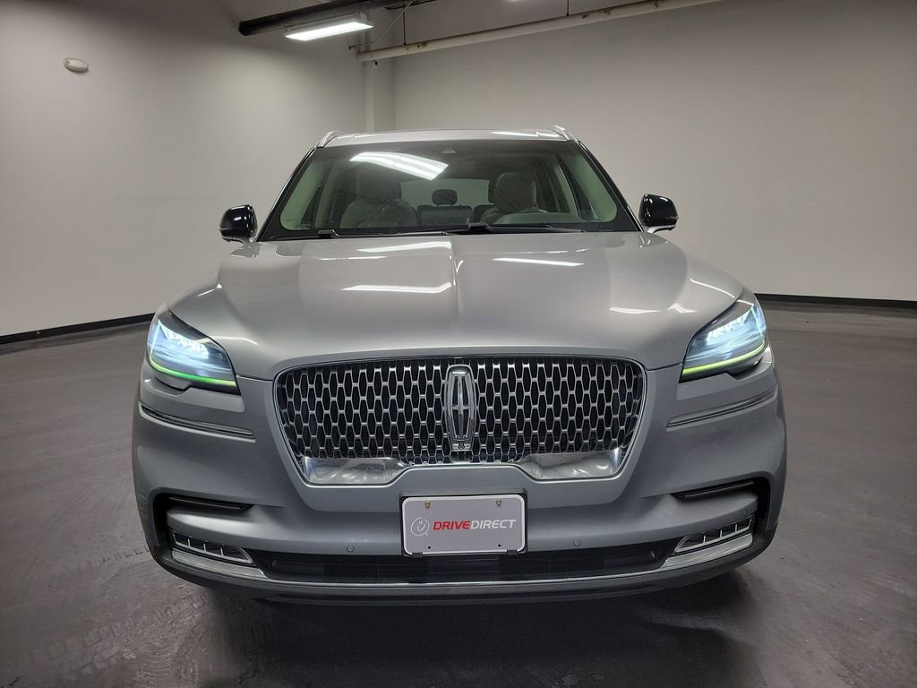 Used 2020 Lincoln Aviator Reserve w/ Equipment Group 201A image 2