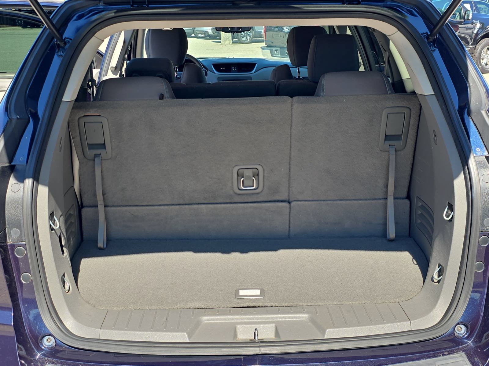 Used 2015 Chevrolet Traverse LS FWD image 14