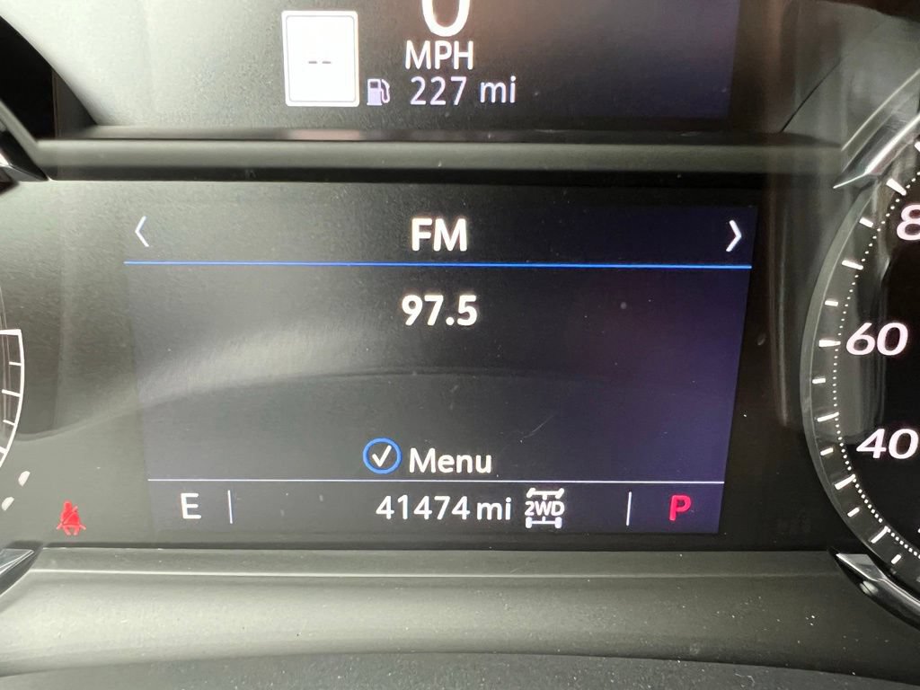 Used 2022 Cadillac XT5 Premium Luxury w/ LPO, Floor Liner Package AWD/4WD image 26