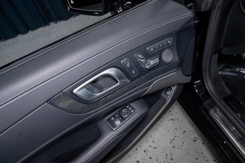 Used 2016 Mercedes-Benz SL 550 image 17