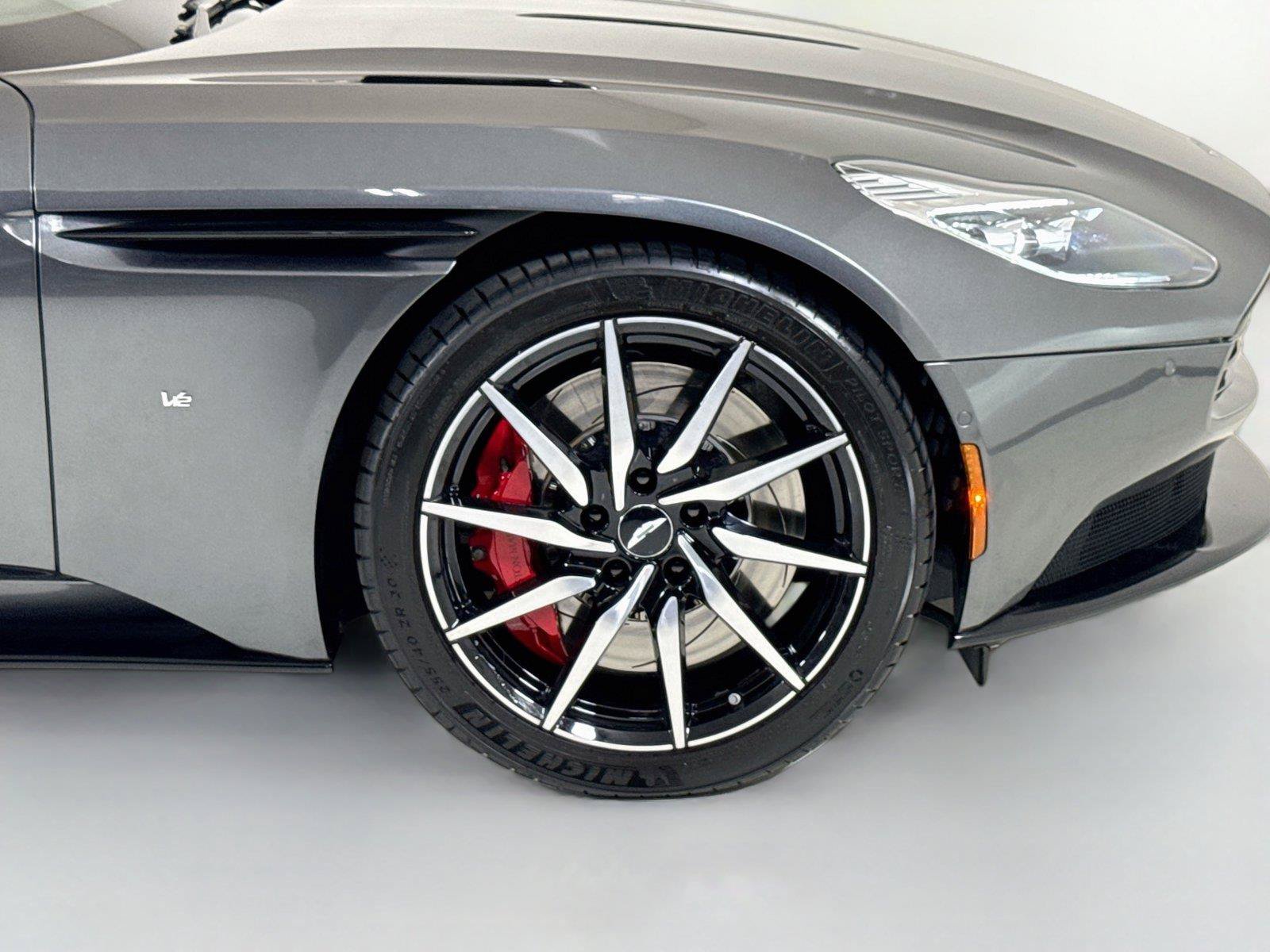 Used 2017 Aston Martin DB11 V12 RWD image 35