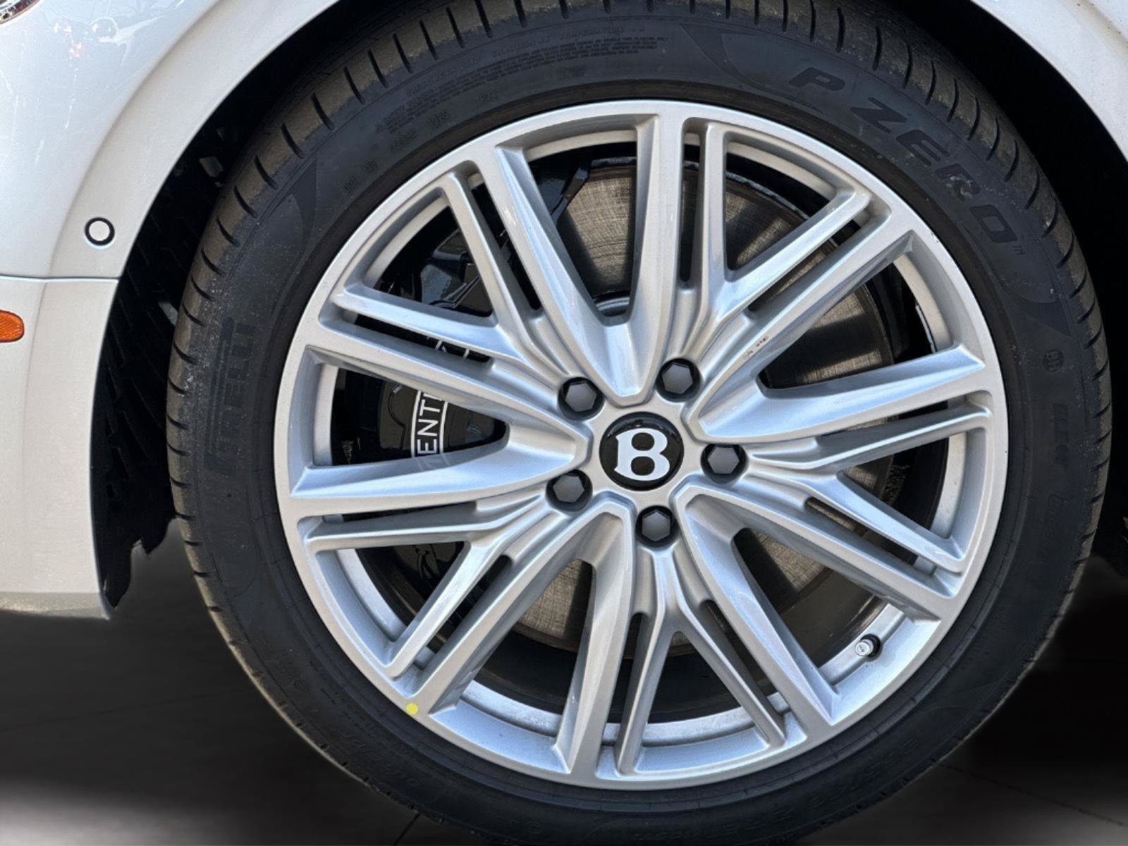 New 2026 Bentley Flying Spur V8 AWD/4WD image 73