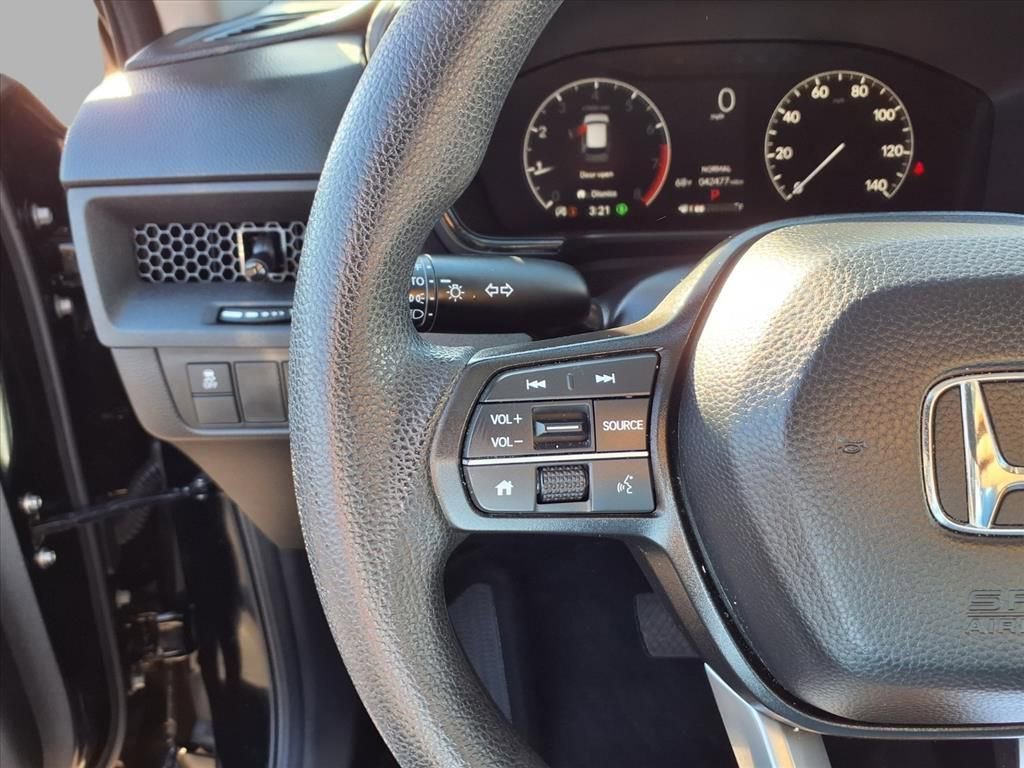 Used 2025 Honda CR-V EX image 11