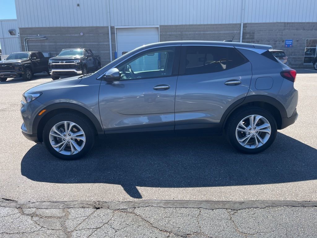 Used 2022 Buick Encore GX Preferred w/ Cold Weather Comfort Package image 5