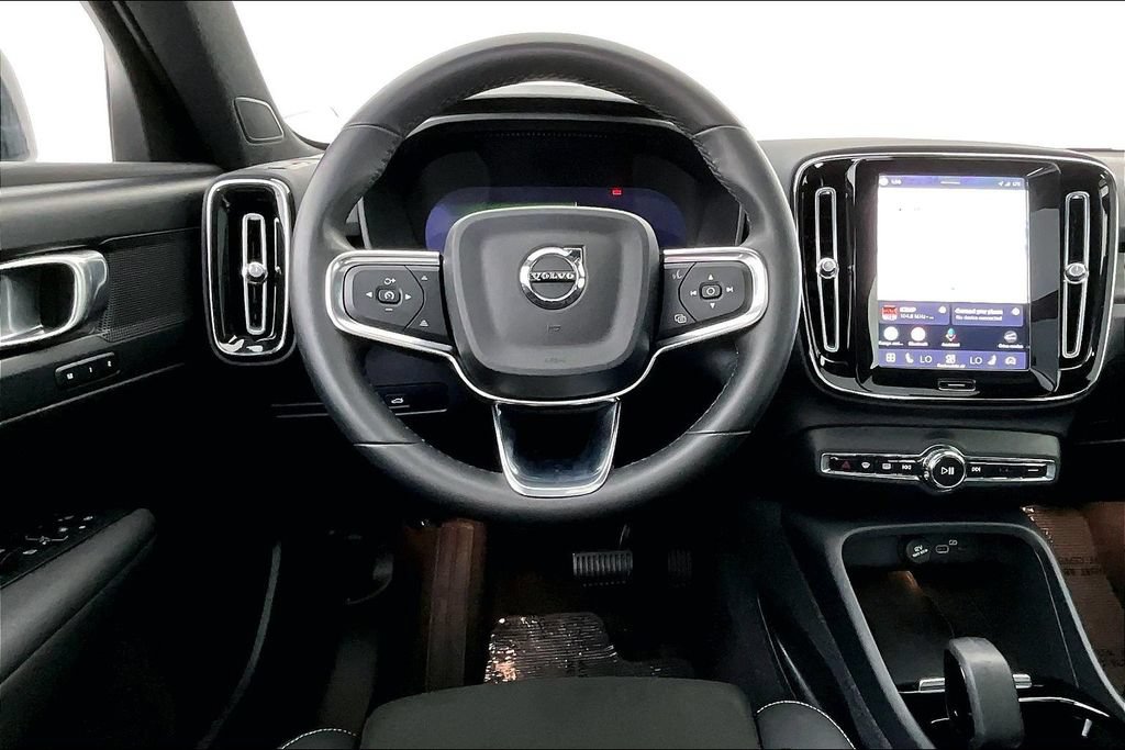 Certified 2023 Volvo XC40 Recharge Plus AWD/4WD image 6