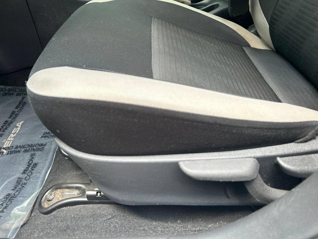 Used 2021 Nissan Versa SV FWD image 17