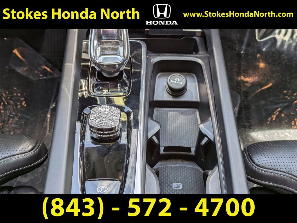 Used 2023 Volvo XC60 B6 Ultimate w/ Protection Package Premier image 19