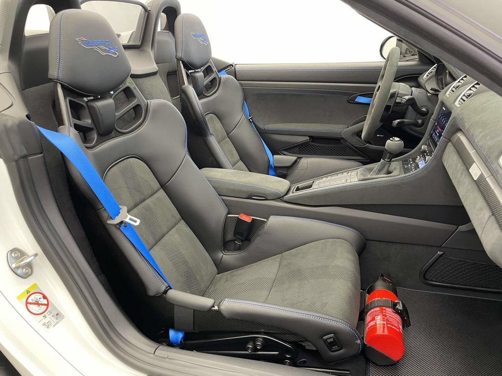 Certified 2025 Porsche 718 Boxster Spyder RS RWD image 19