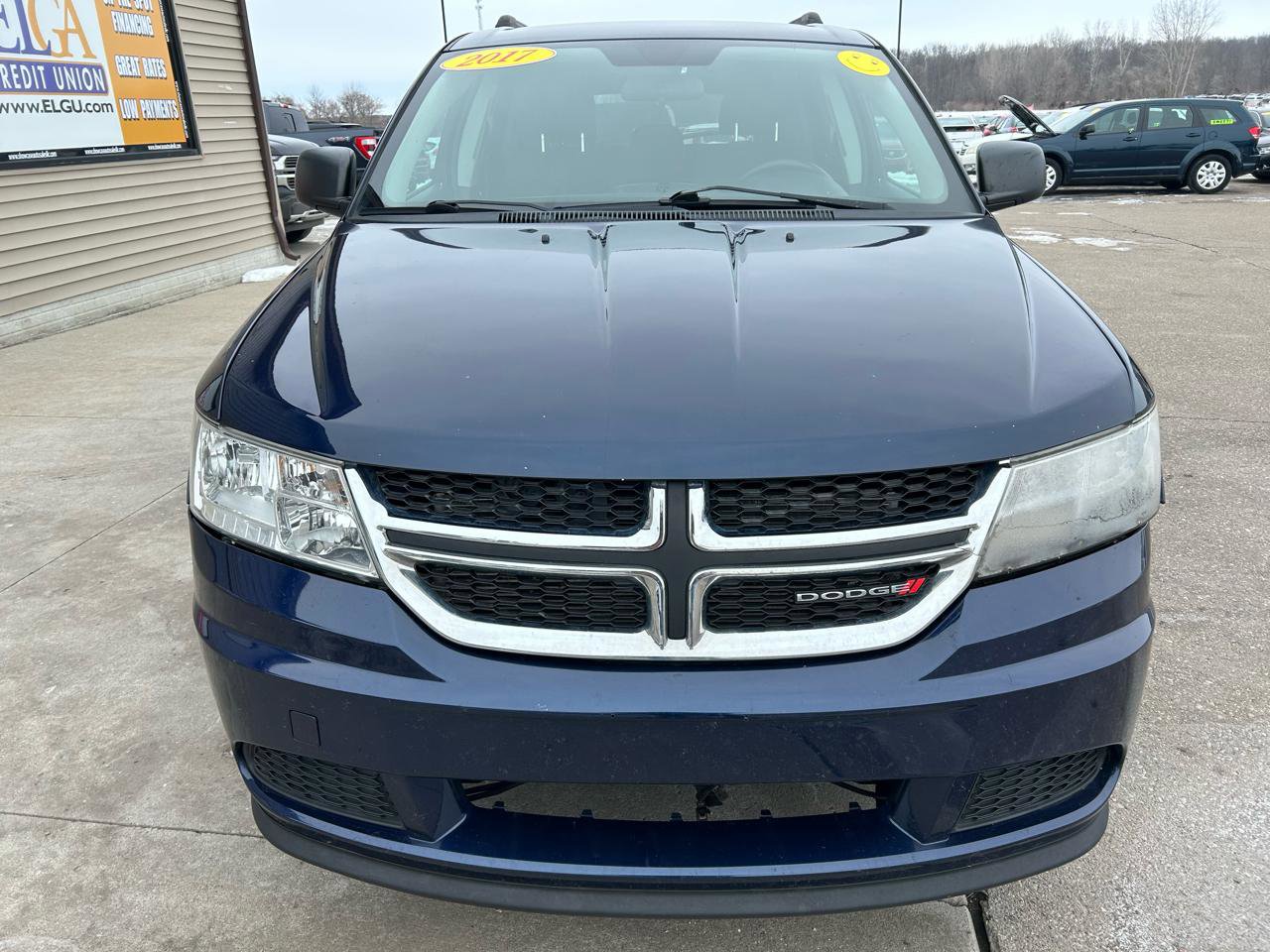 Used 2017 Dodge Journey SE image 2