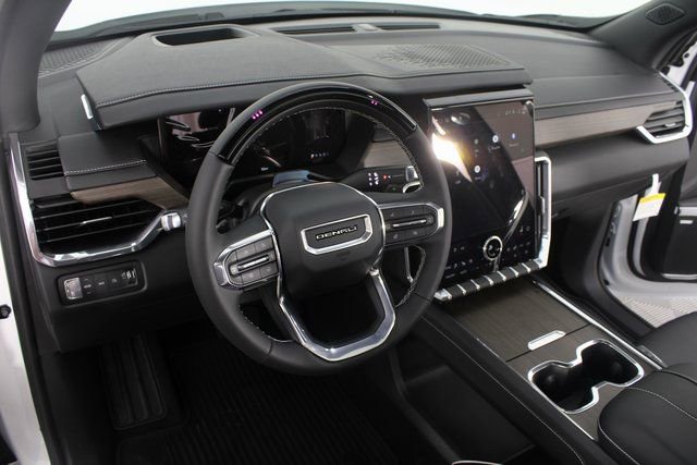 New 2026 GMC Acadia Denali w/ Super Cruise Package image 9