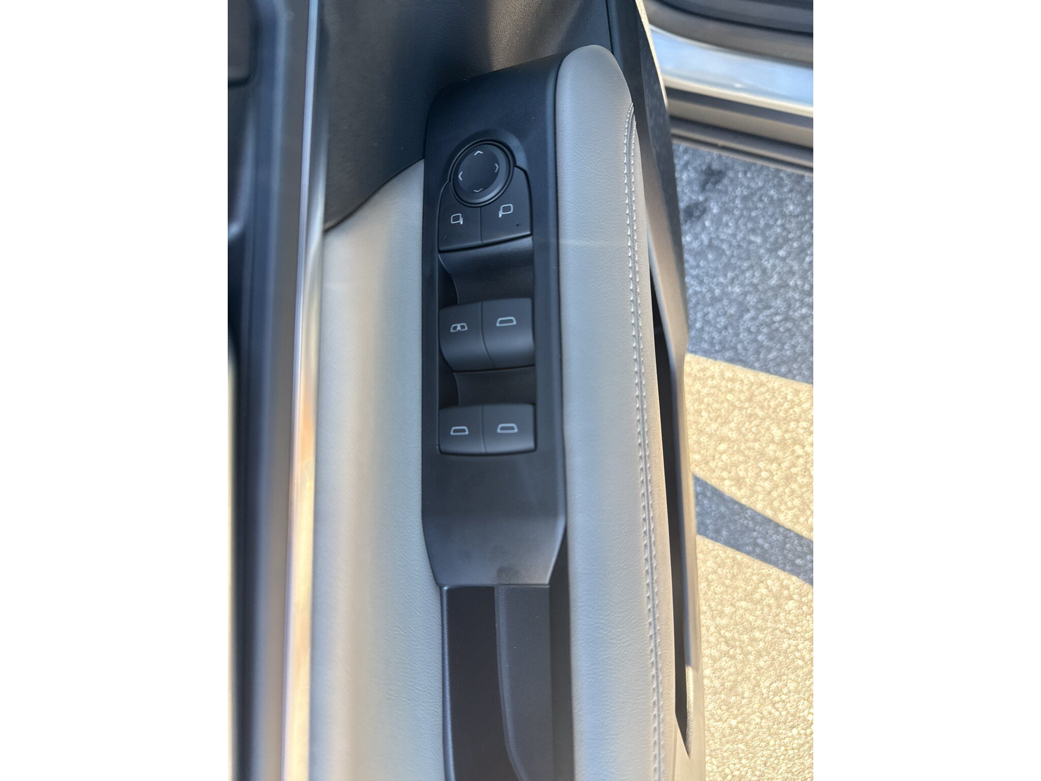 New 2027 GMC Terrain Elevation w/ Elevation Premium Package FWD image 7