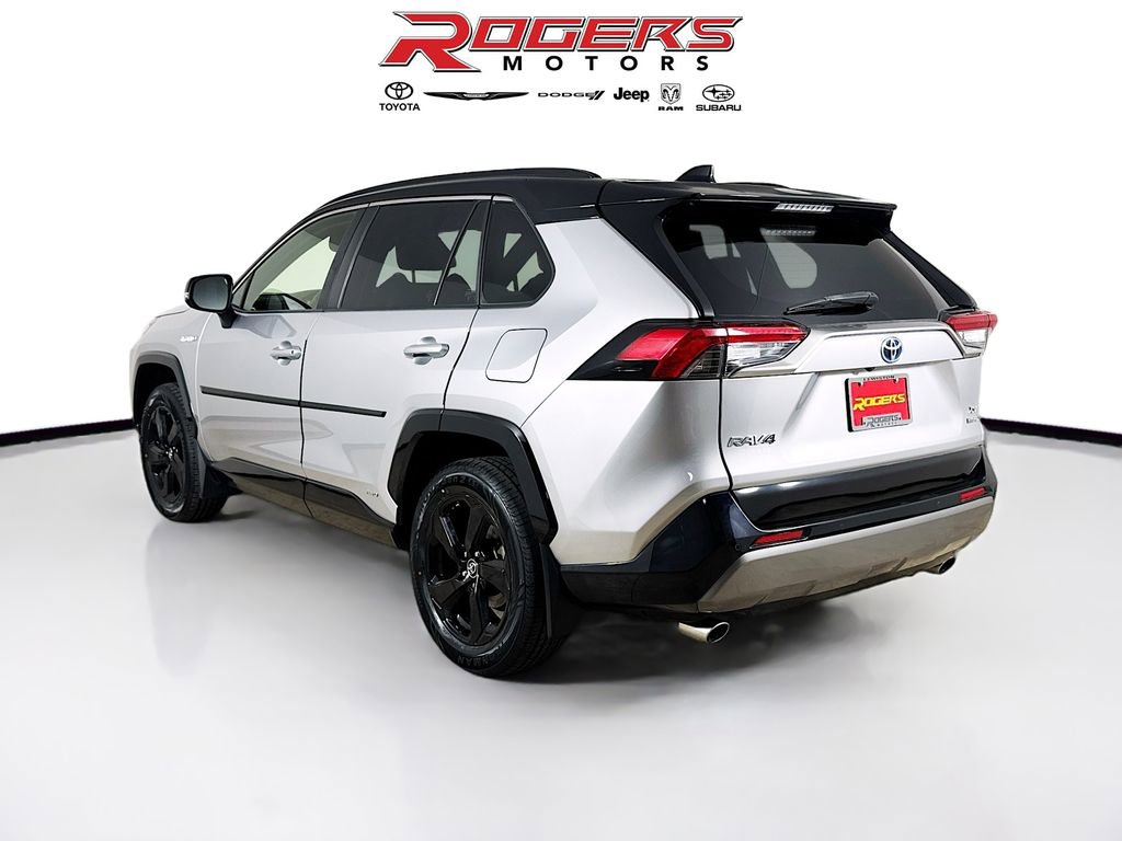 Used 2019 Toyota RAV4 XSE image 11
