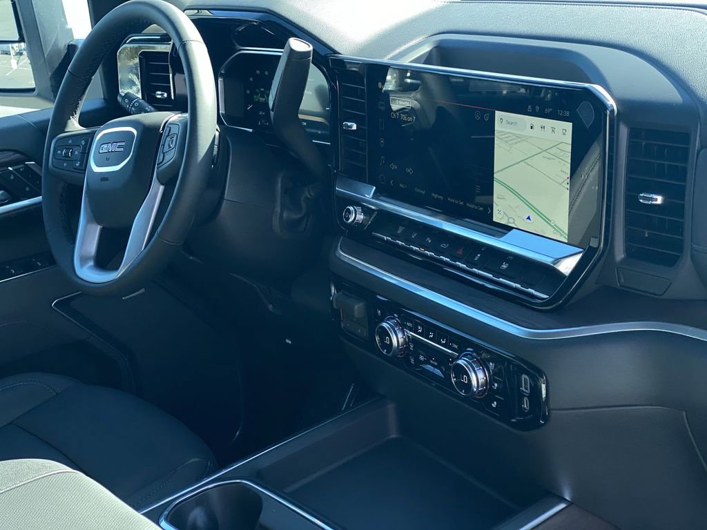 New 2026 GMC Sierra 3500 SLT w/ SLT Convenience Package image 45