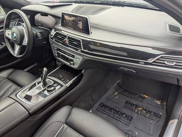 Used 2020 BMW 750i xDrive w/ Executive Package image 22