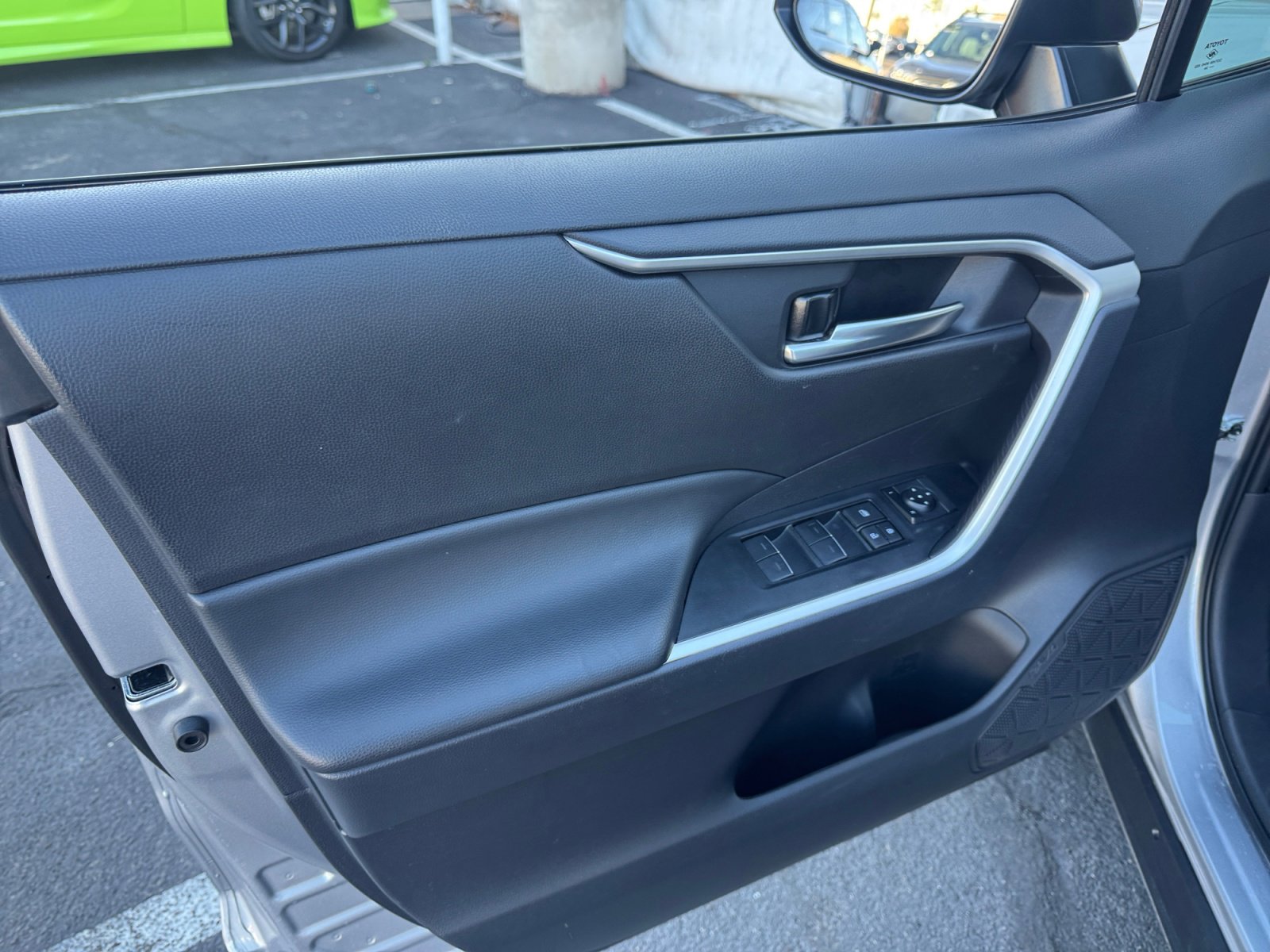 Used 2024 Toyota RAV4 XLE image 13