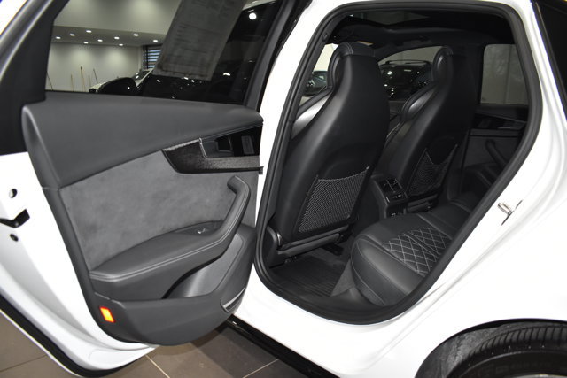 Used 2023 Audi S4 Premium Plus w/ Premium Plus Package image 34