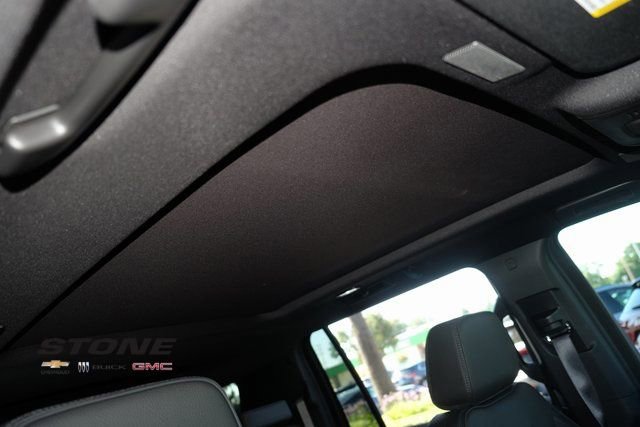New 2025 GMC Yukon XL Denali w/ Sun & Power Step Package image 19