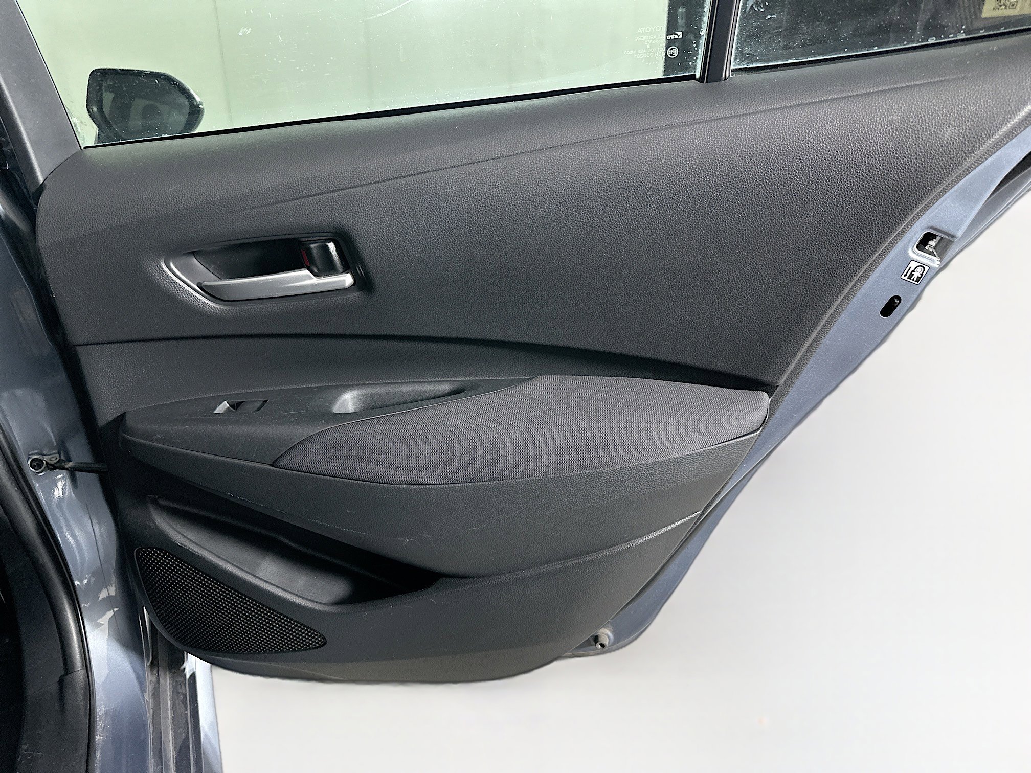 Used 2020 Toyota Corolla LE w/ LE Convenience Package image 27