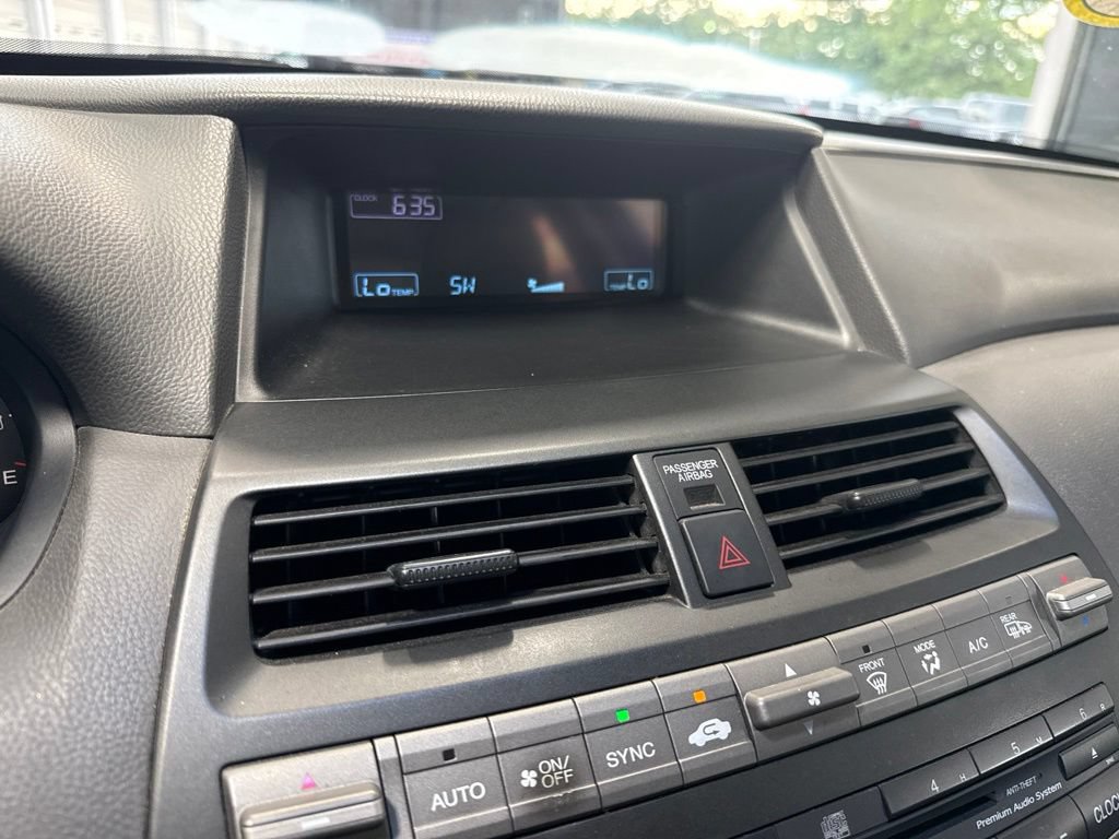 Used 2010 Honda Accord EX-L image 18