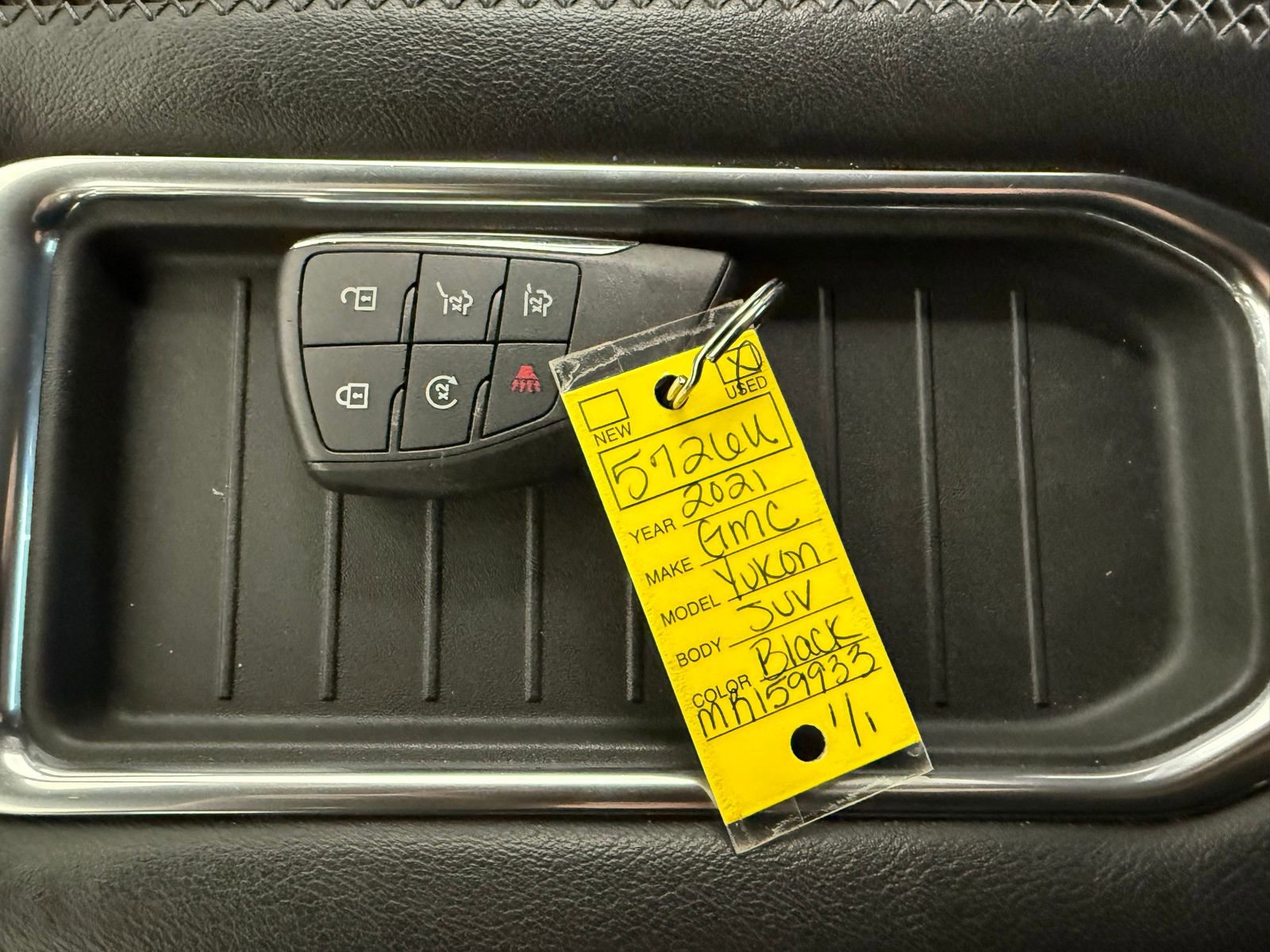 Used 2021 GMC Yukon XL Denali w/ Denali Premium Package image 35