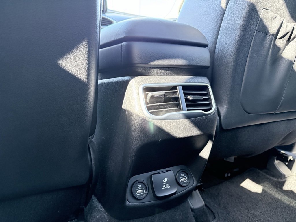 Used 2021 Hyundai Santa Fe Limited image 26