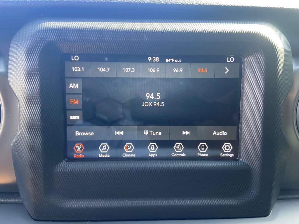 Used 2021 Jeep Wrangler Sport AWD/4WD image 16