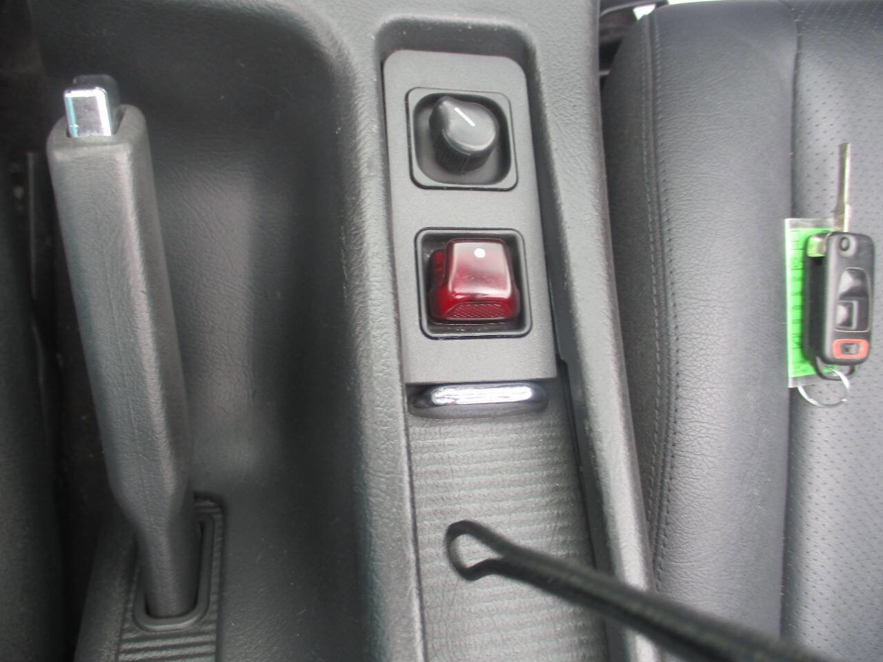Used 2004 Mercedes-Benz SLK 230 image 18
