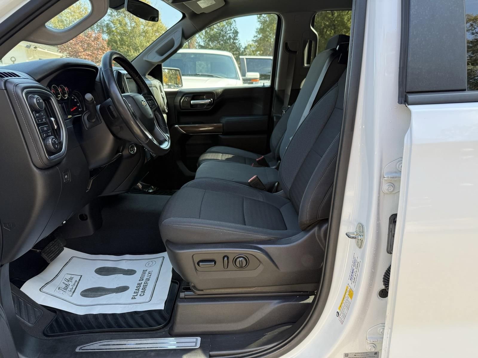 Used 2021 Chevrolet Silverado 1500 LT image 22