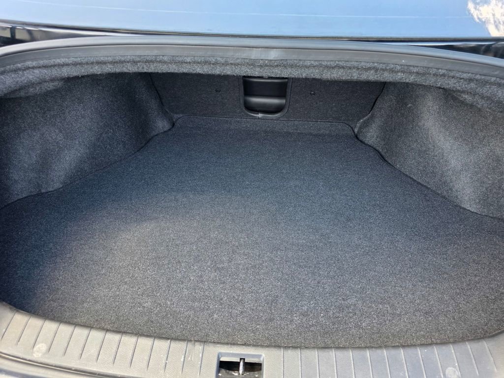 Used 2015 INFINITI Q50 Premium w/ Navigation Package image 19