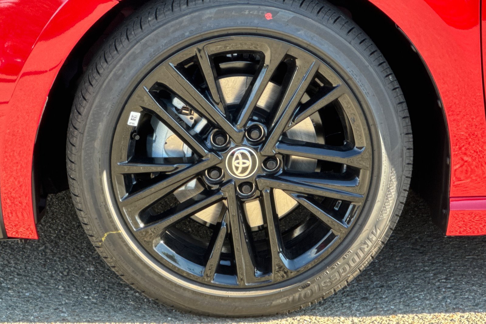 New 2026 Toyota Camry SE w/ Convenience Package FWD image 32
